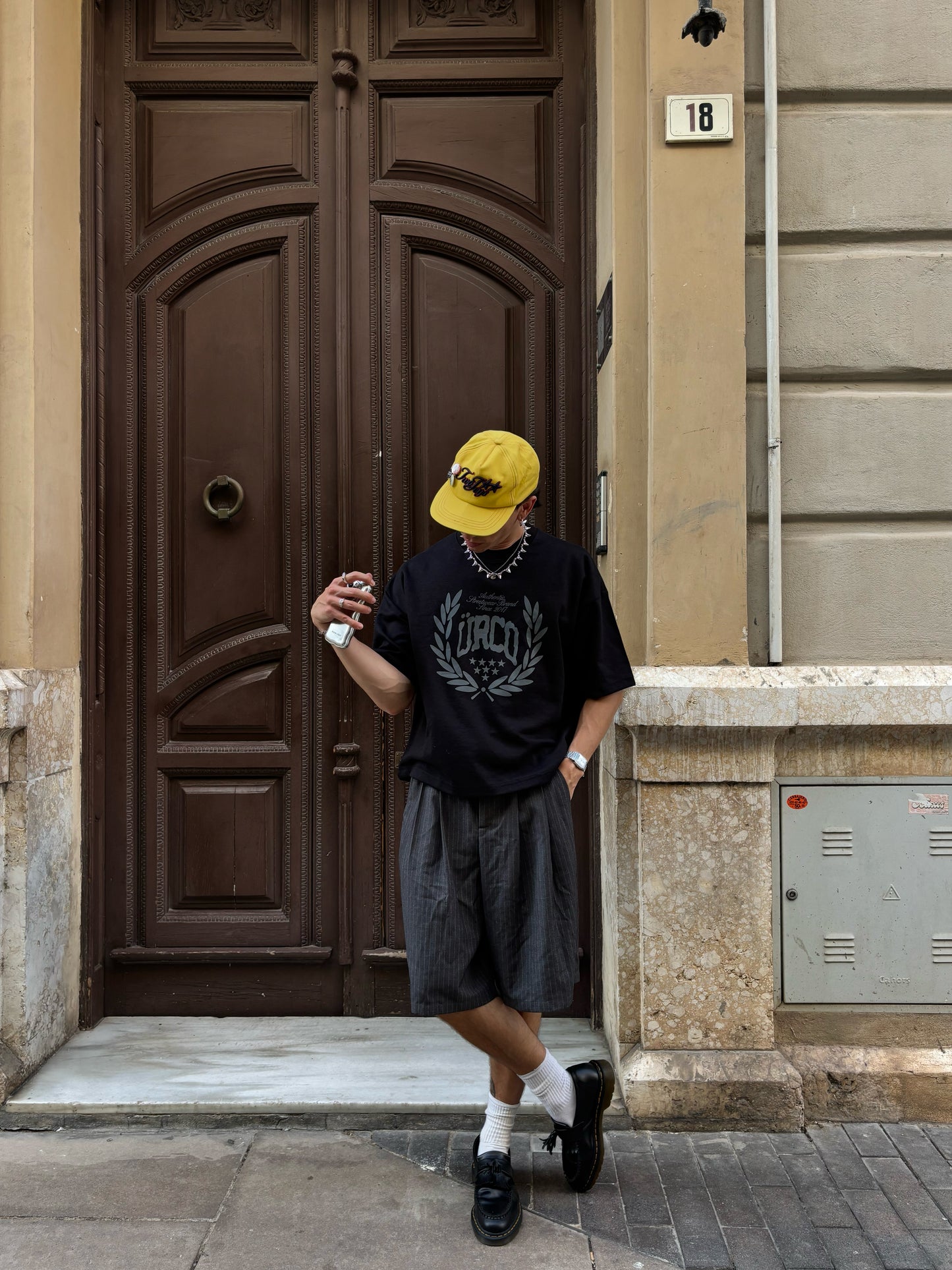 BLACK CROWN BOXY TEE